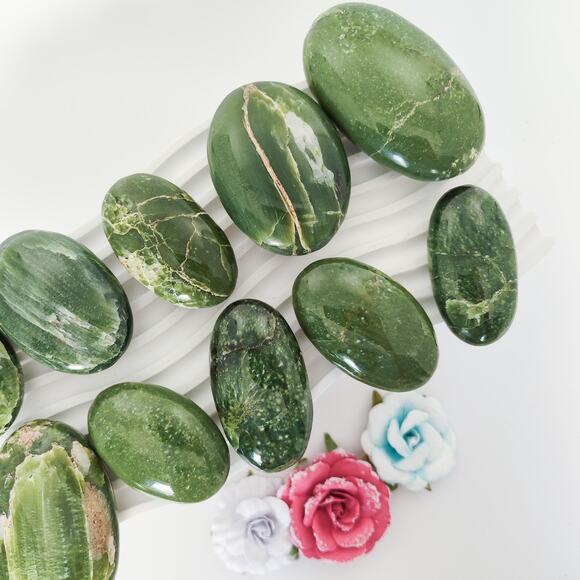 Tremolite Palm Stone Growth Crystals - Picture 2 of 8